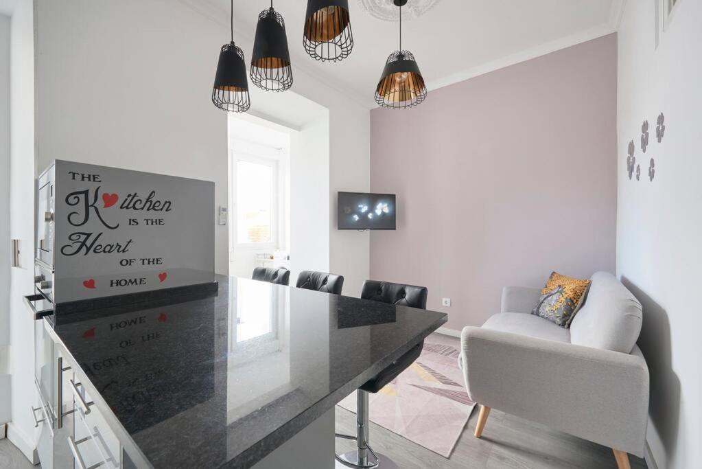 New 3 Bedroom Flat With River On Sight @Alameda Lisbon Exterior photo
